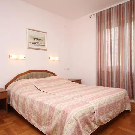 With A Parking Space Jelsa, Hvar - 8732