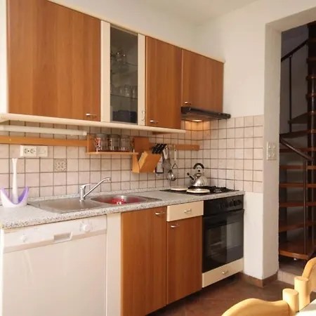 Apartamento With A Parking Space Jelsa, Hvar - 8732