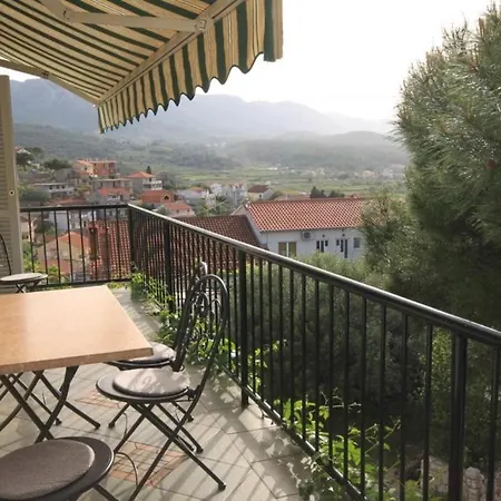 Apartamento With A Parking Space Jelsa, Hvar - 8732