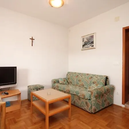 Apartamento With A Parking Space Jelsa, Hvar - 8732