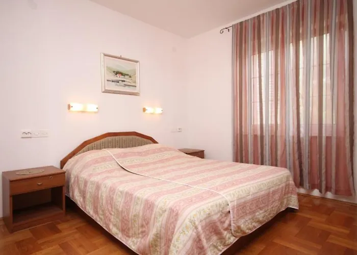 With A Parking Space Jelsa, Hvar - 8732