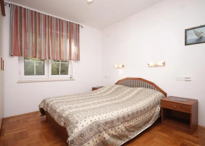 With A Parking Space Jelsa, Hvar - 8732 * ييلسا