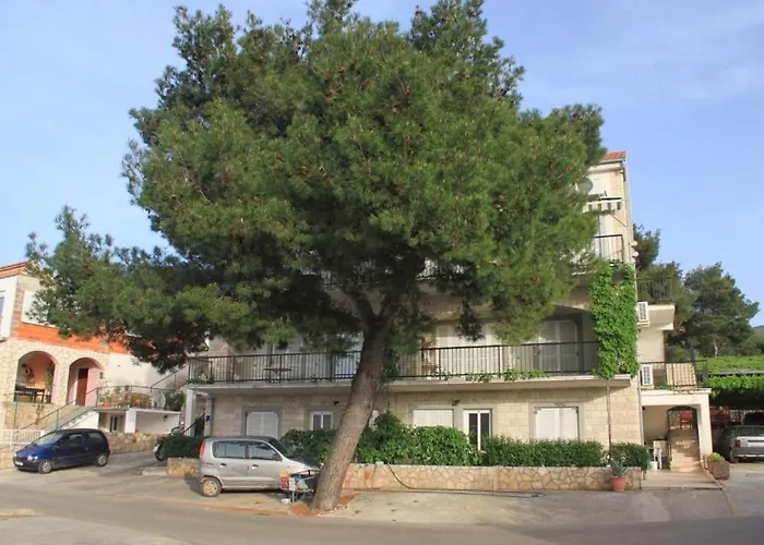 With A Parking Space Jelsa, Hvar - 8732 شقة ييلسا