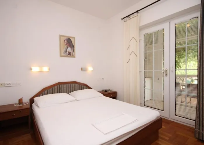 With A Parking Space Jelsa, Hvar - 8732