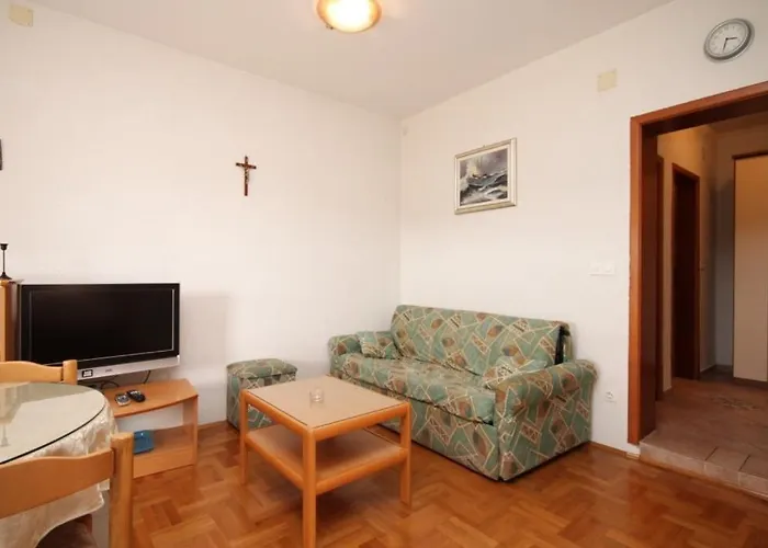 شقة With A Parking Space Jelsa, Hvar - 8732